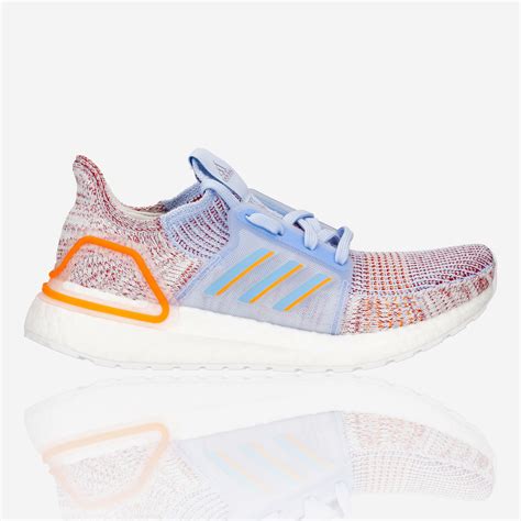 UltraBoost 19 women